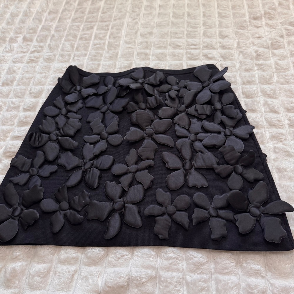 Zara Small Black 3D Flower Floral Mini Skirt Party Going Out